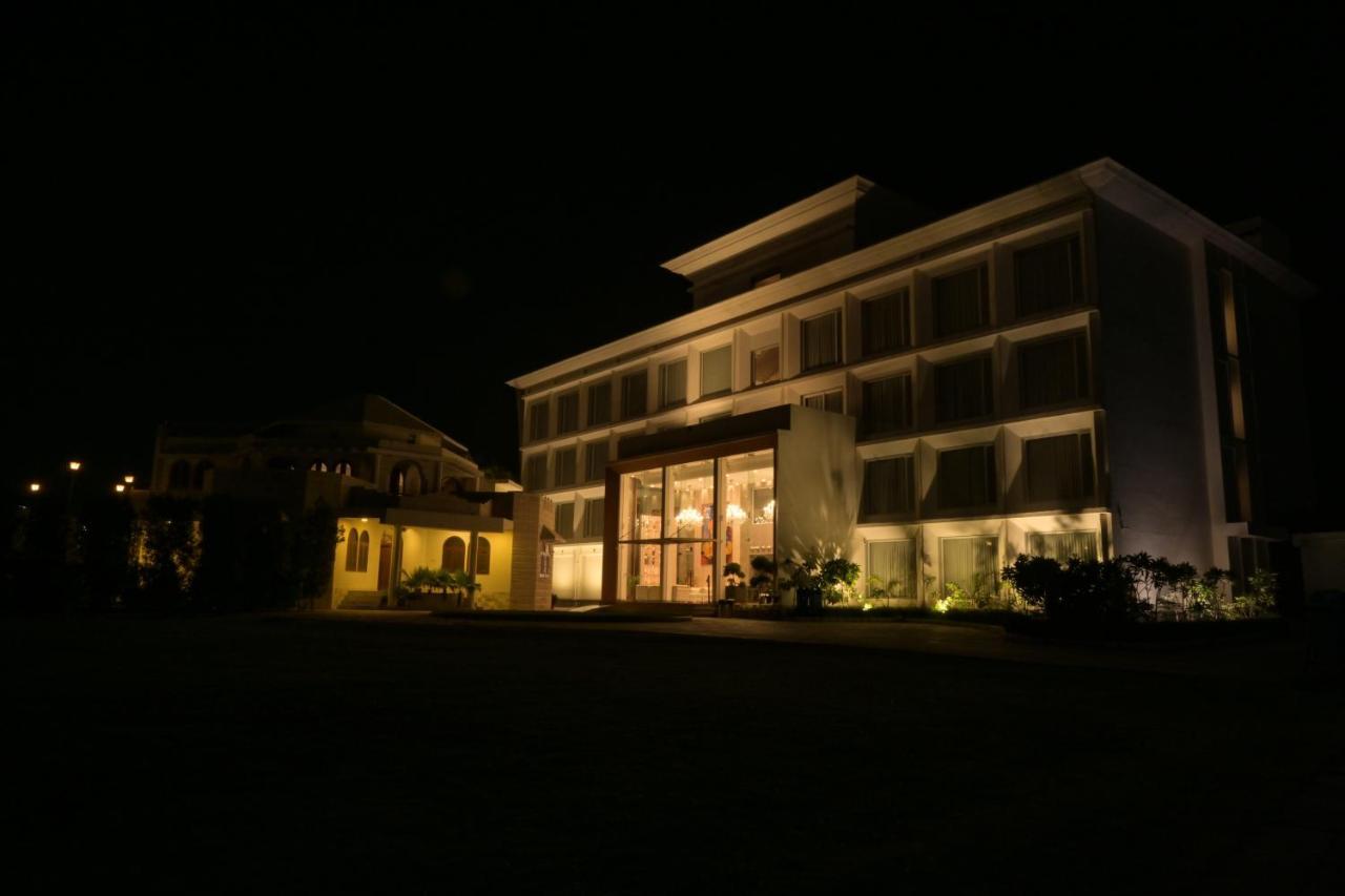 Stardom Resort Джапур Экстерьер фото