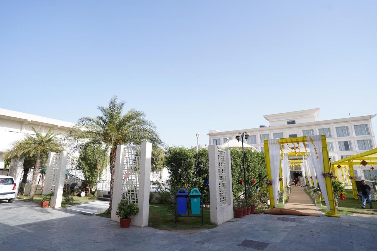 Stardom Resort Джапур Экстерьер фото